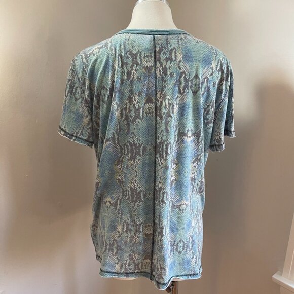 Free People We the Free Python Printed T-Shirt Womens Blue Short Sleeve S - Picture 2 of 5
